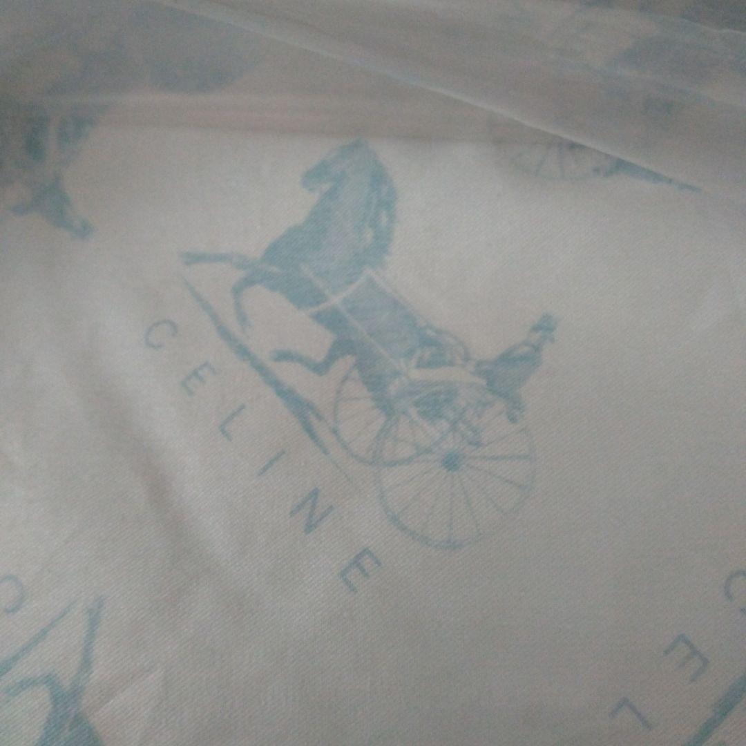 ジ*ン様 CELINE 馬車柄、羽毛掛けふとん 150×210cm未使用