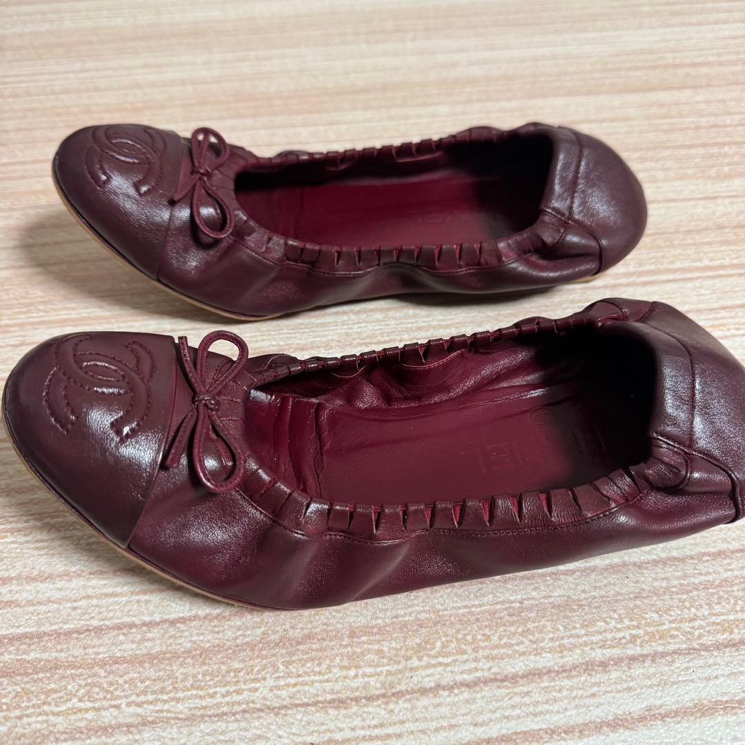 CHANEL バーガンディ バレエシューズ ココマーク フラット38.5