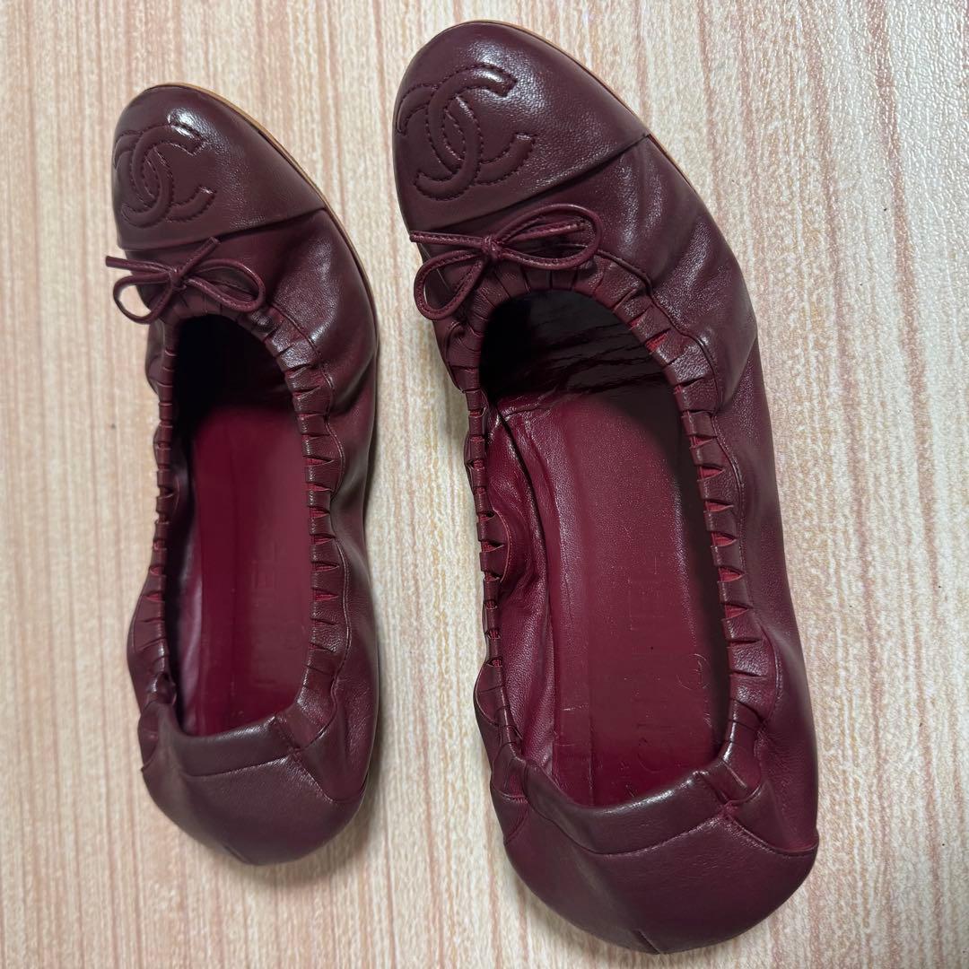 CHANEL バーガンディ バレエシューズ ココマーク フラット38.5