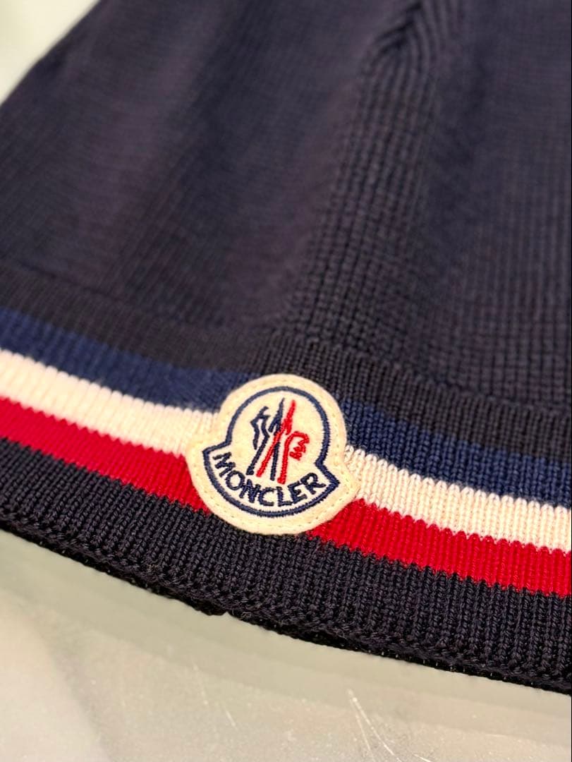 最終価格MONCLER ネイビー ニット帽