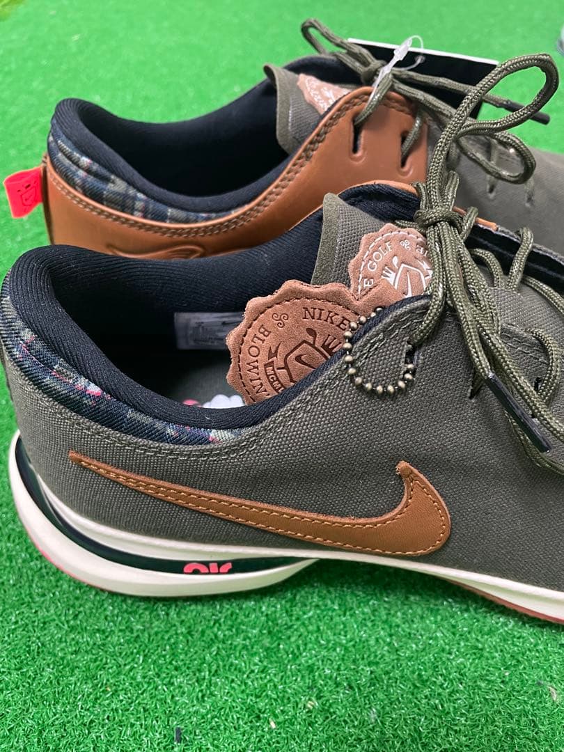 新品　NIKE Air Zoom Victory Tour 3