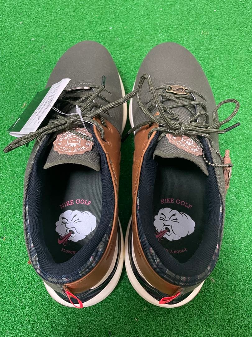 新品　NIKE Air Zoom Victory Tour 3