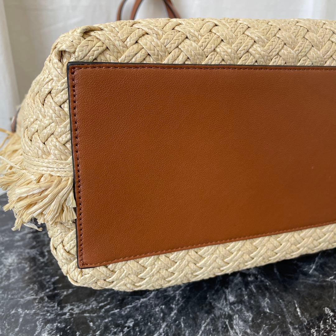 ヴァレンティノ ロックスタッズ 付き かごバッグ