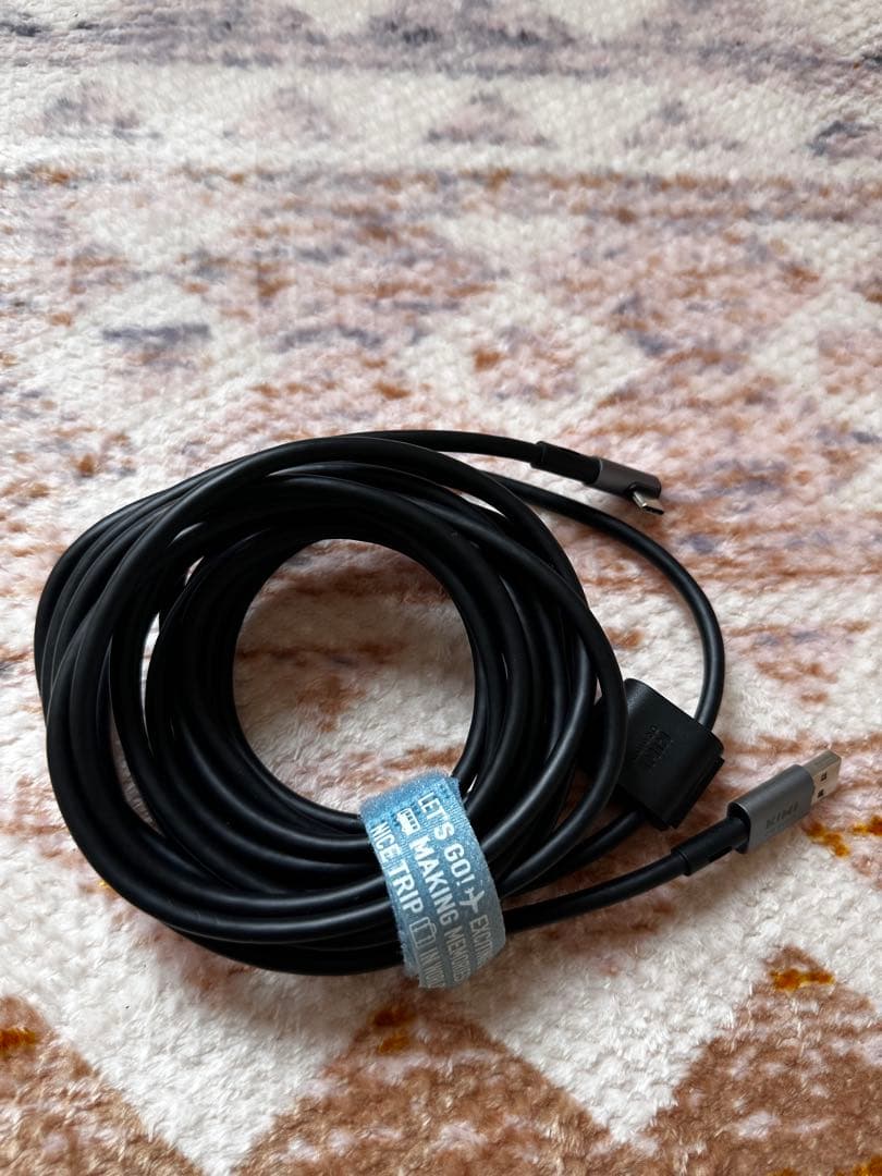  Quest 3 512GB VRヘッドセット+ リンクケーブル。