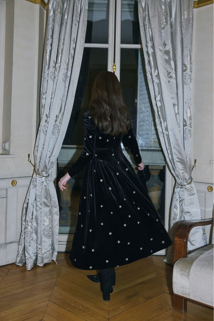 ワンピース Herlipto Belmont Floral Velour Dress M