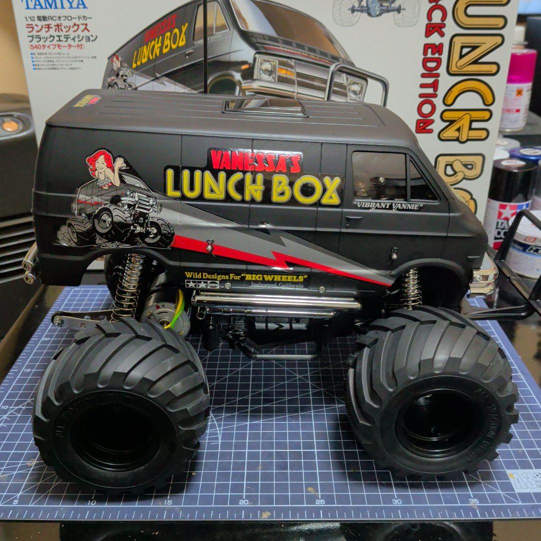 タミヤ ランチボックス ブラックエディション フルベア、サーボ、LED付き