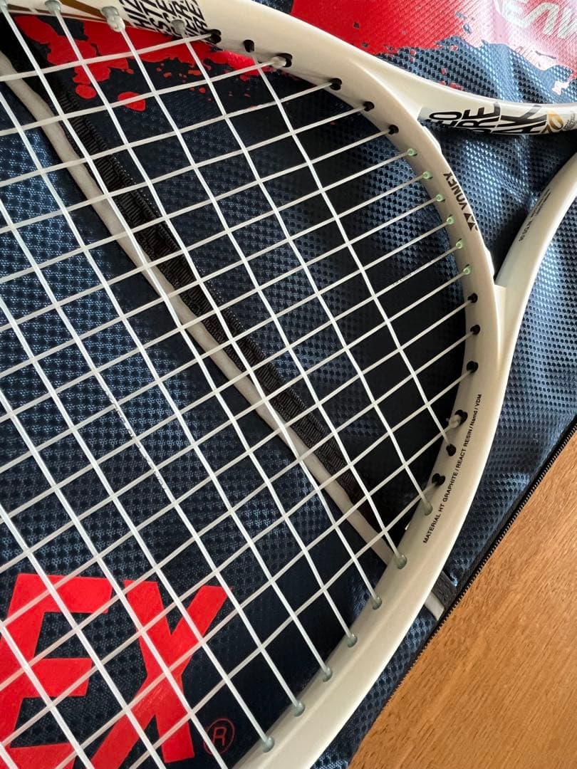 ソフトテニス ラケット ジオブレイク 70V ホワイト カバー付き