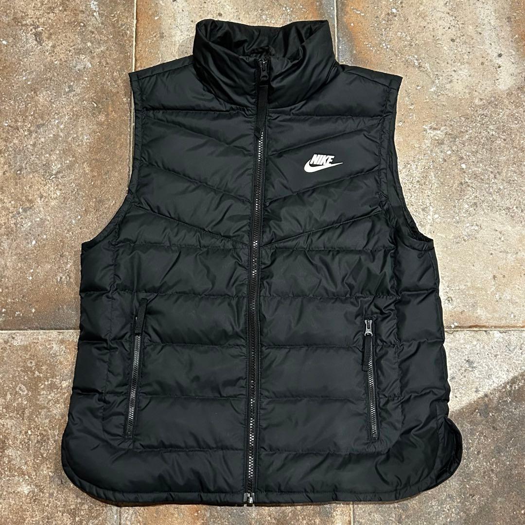 NIKE レディース 中綿ベスト ウィンドランナー ベスト　ダウン