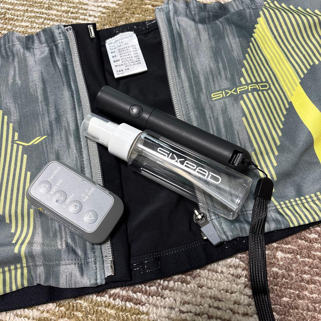 定価半額以下　レアサイズ　SIXPAD パワーコアベルト LLサイズ