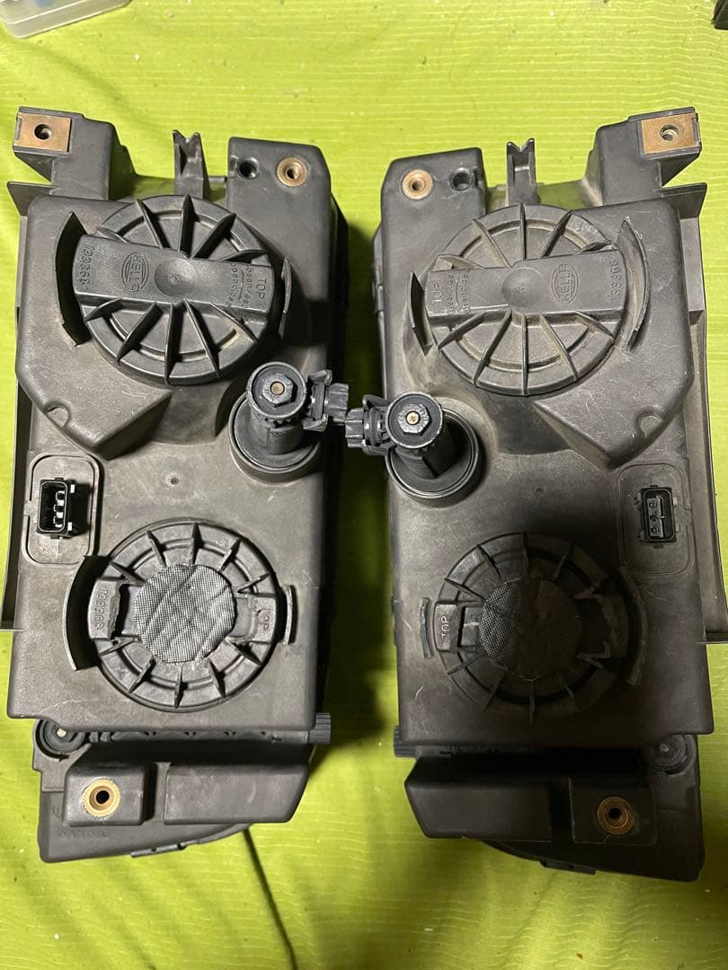 K*k様 VOLVO 850 ボルボ 8b 純正ヘッドライト左右セット