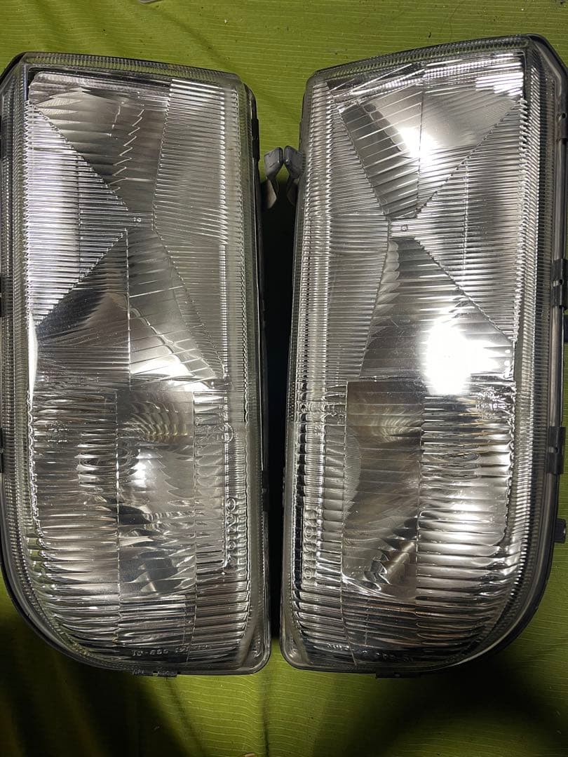 K*k様 VOLVO 850 ボルボ 8b 純正ヘッドライト左右セット