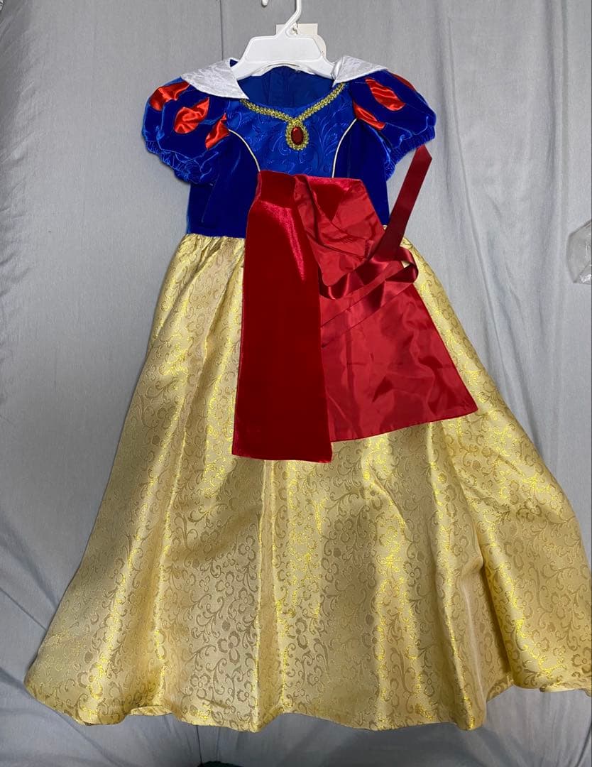 廃盤　新品　ビビディ・バビィディ・ブティック　白雪姫のドレス　120