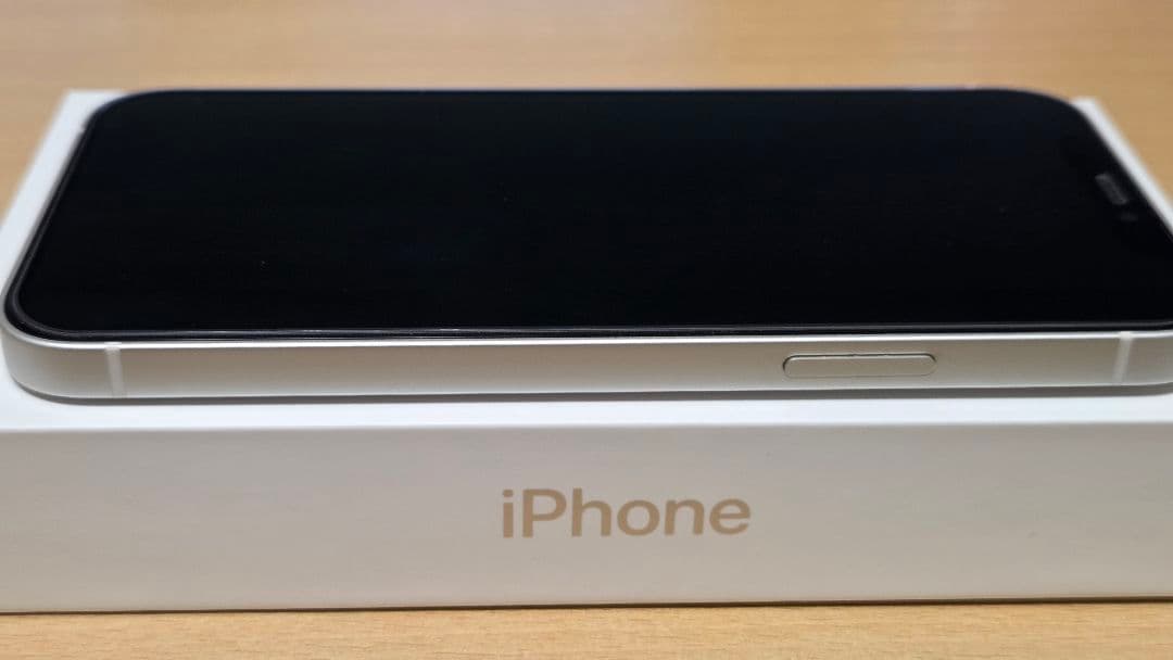 iPhone 12 128GB ホワイト 本体