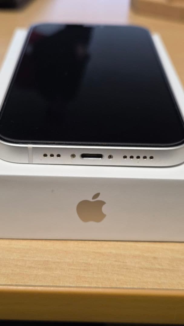 iPhone 12 128GB ホワイト 本体