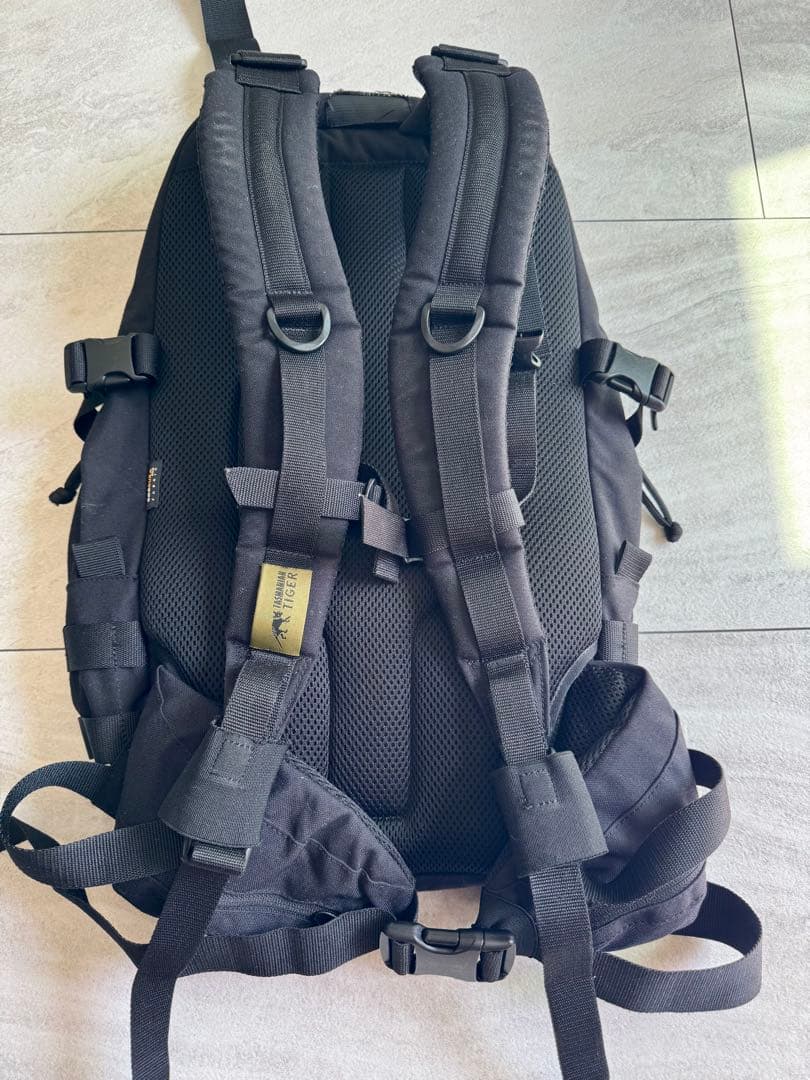 Tasmanian Tiger コンバットパック 22L 黒