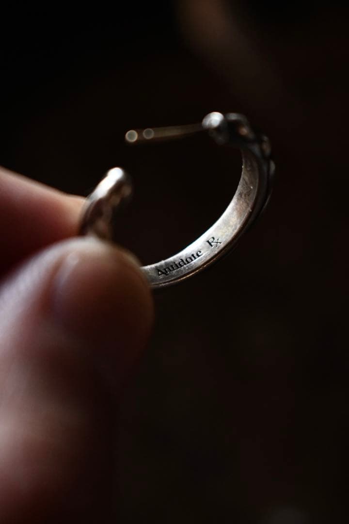 Antidote buyers club ピアス iolom detaj