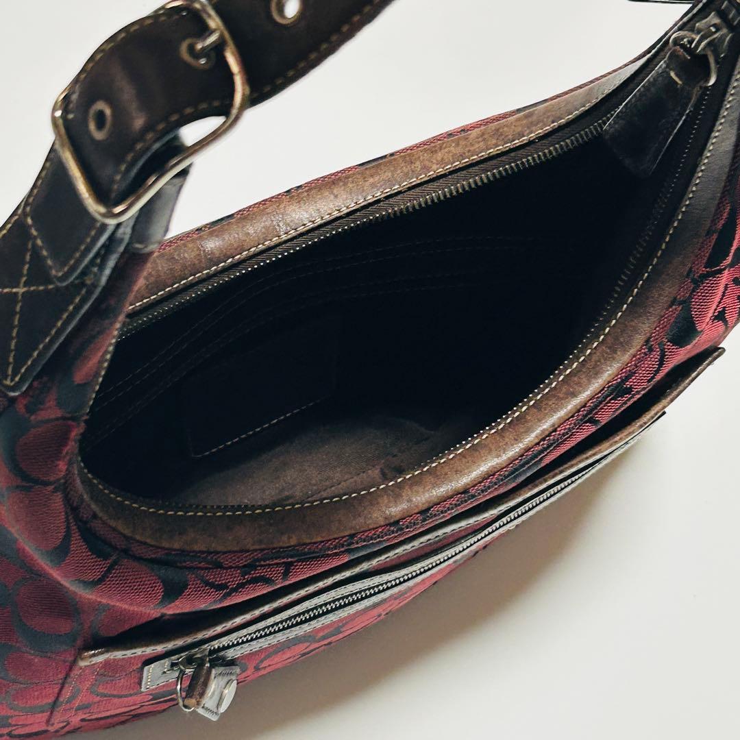 バッグ Coach Half Moon Signature Shoulder Bag