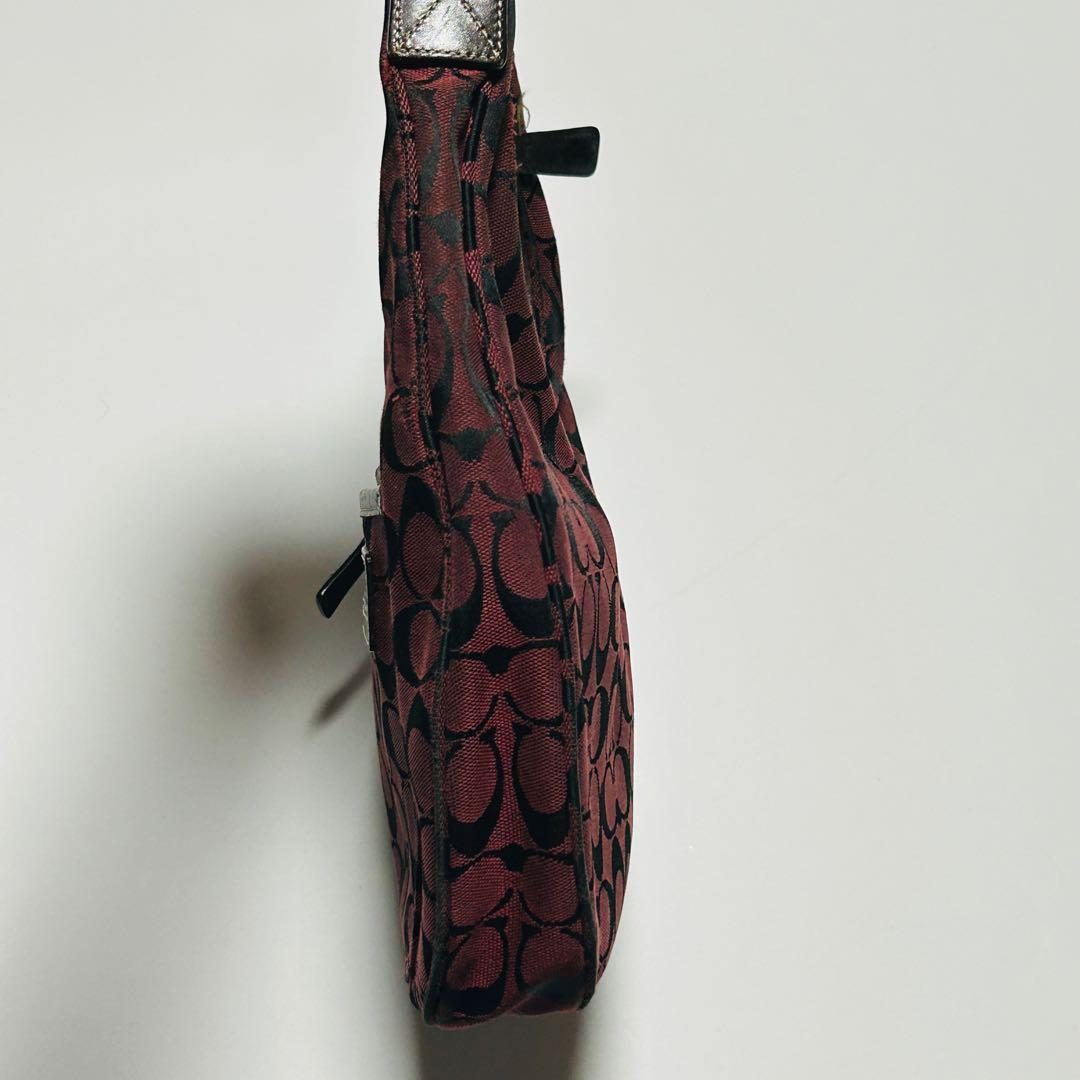 バッグ Coach Half Moon Signature Shoulder Bag