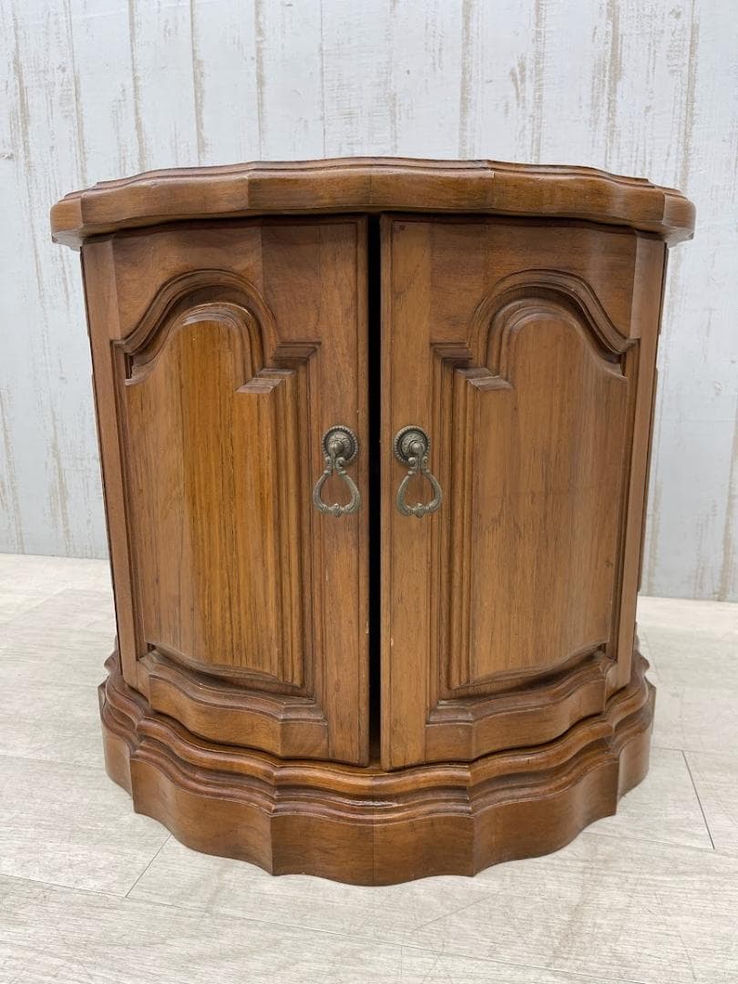 ドラムテーブル キャビネット 観音開き イギリス アンティーク調 サイドテーブル