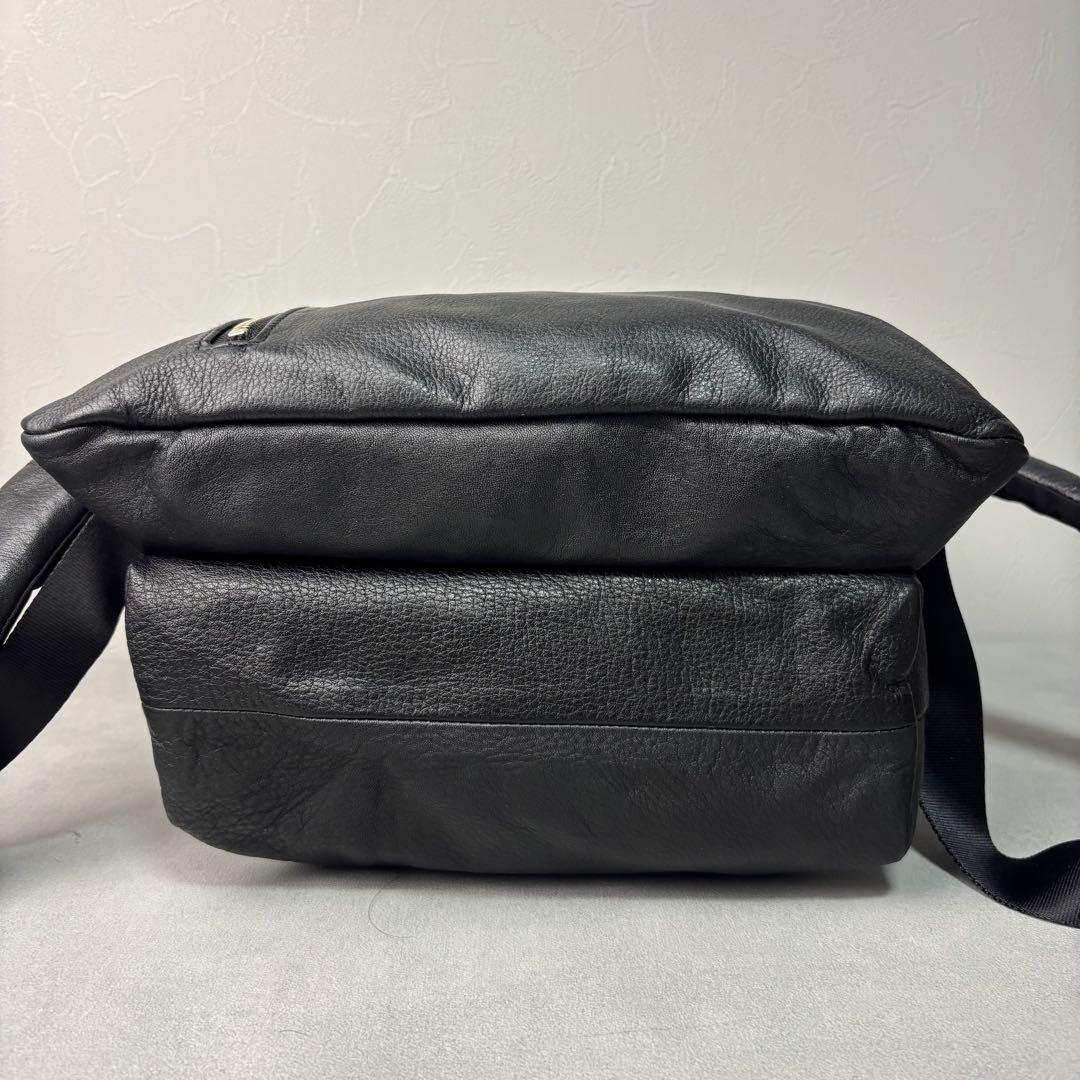 美品✨chi.wata リュック レザー 幾何学 本革 ブラック チワタ A4◎