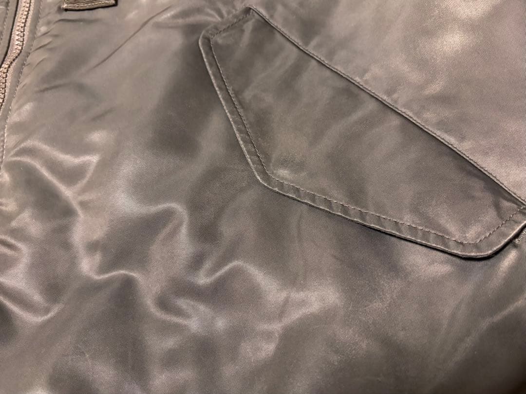 【希少XL】初代 ユニクロ＋J ハイブリッドダウンオーバーサイズ MA-1カーキ