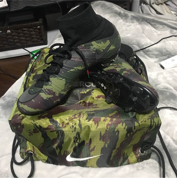 ナイキ マーキュリアルスーパーフライ