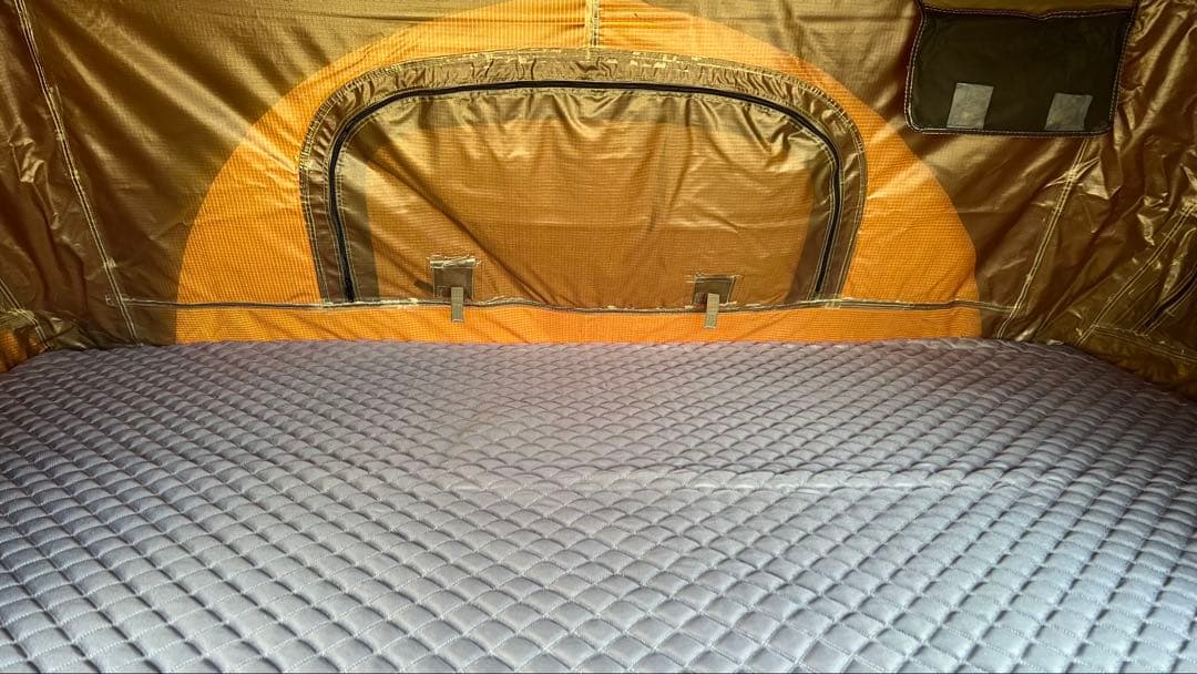 電動　ルーフテント