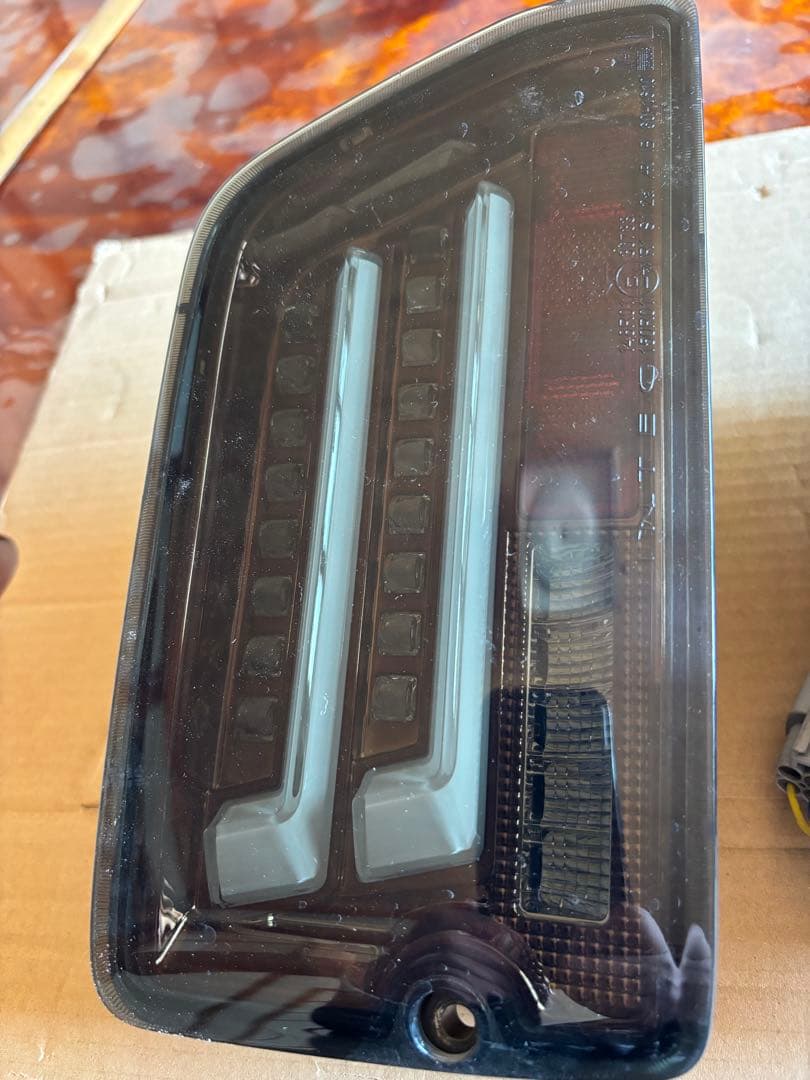 ダイハツ　アトレー　バン　LEDテールランプ　インテック