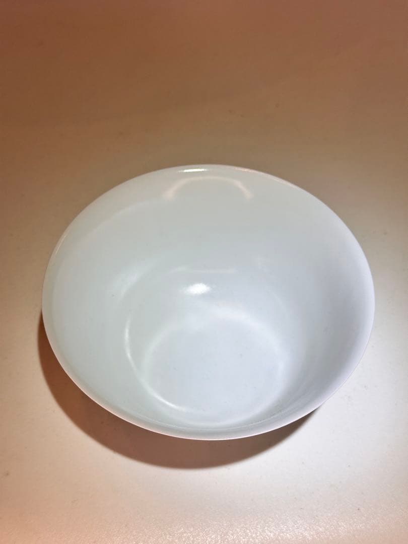 清時代　暗刻 二龍戯珠 龍紋 碗　白釉　中国古美術　時代物