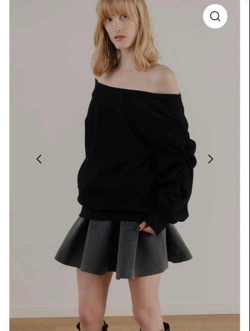 THE TOÉ ／Opern Off-shoulder Sweat スウェットS