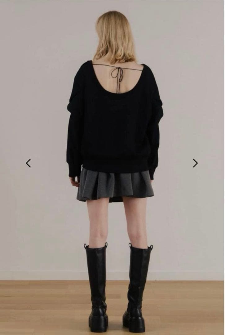 THE TOÉ ／Opern Off-shoulder Sweat スウェットS