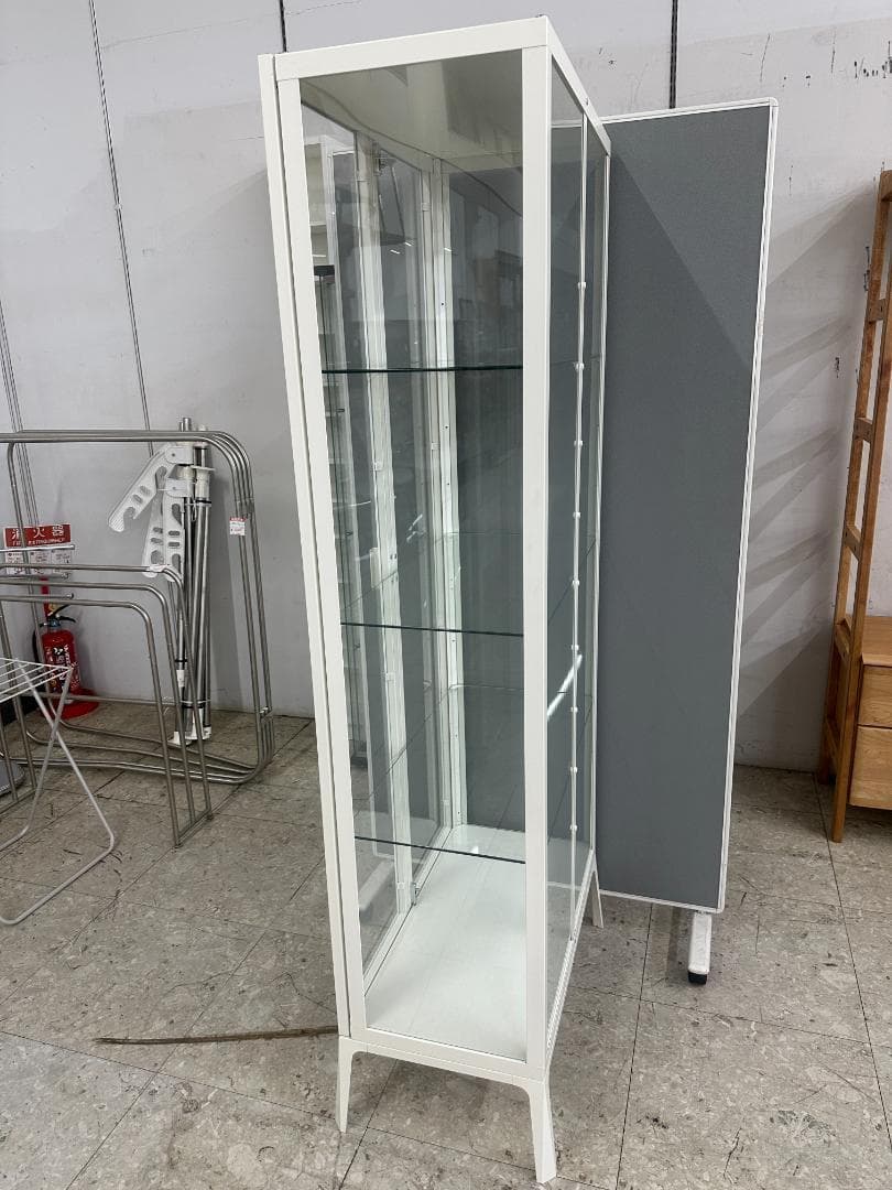 IKEA 飾り棚 ガラスケース 鍵付き ホワイト