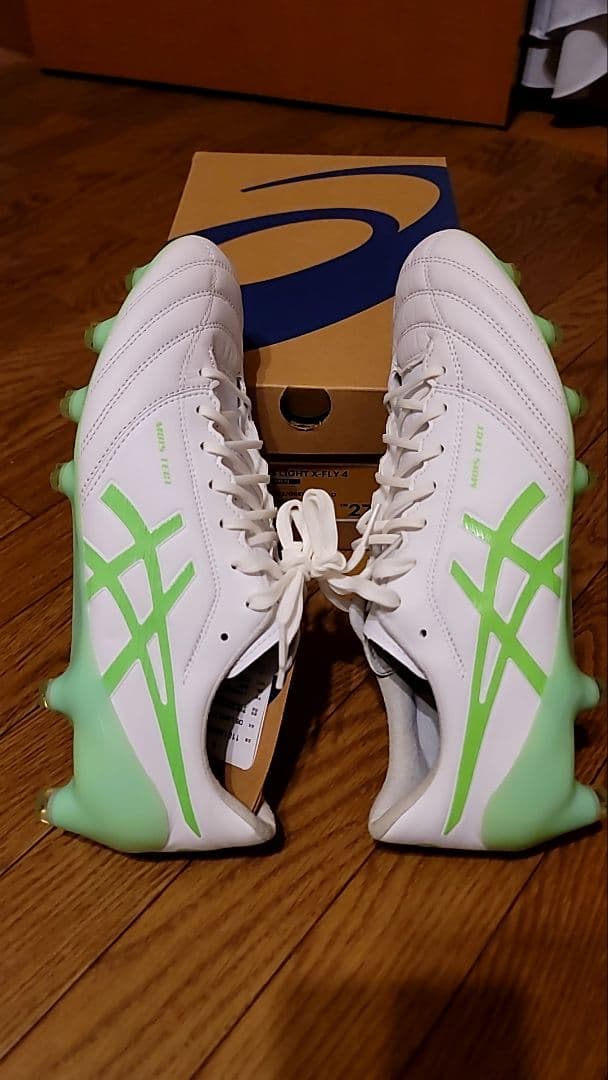 シューズ asics DS LIGHT X-FLY4 WHITE/GREEN 27cm