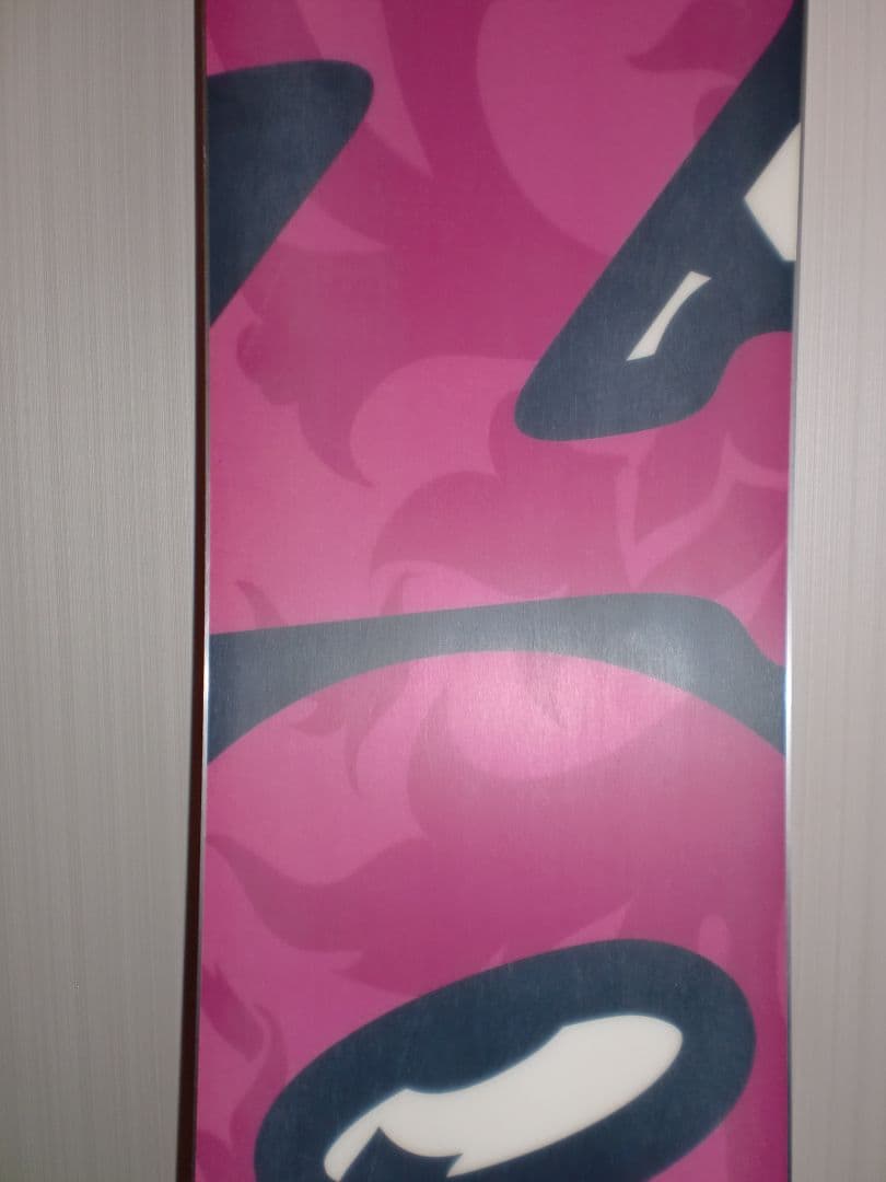 スノーボード　板　ノーベンバー　november　アーティスト　artiste