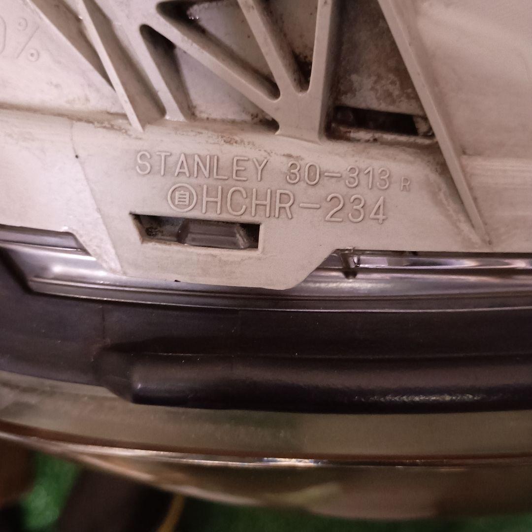 トヨタ クラウン DBA-GRS184 (2006年) 右ヘッドライト Assy