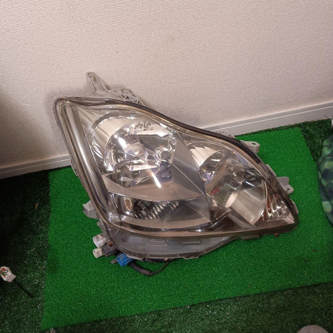 トヨタ クラウン DBA-GRS184 (2006年) 右ヘッドライト Assy