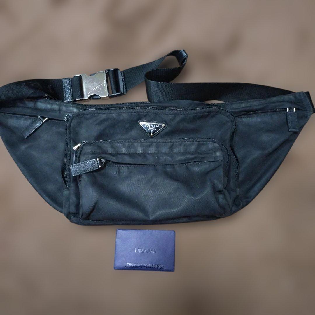 PRADA　プラダ　ボディバッグ　ブラック