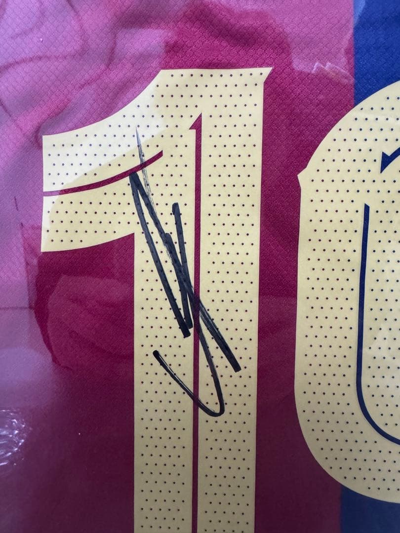 ヤマル直筆サイン入りバルセロナ24/25ホームユニフォーム