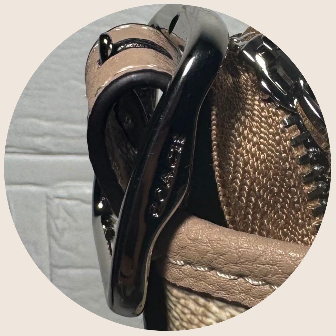 COACH シグネチャー ショルダーバッグ ベージュ 上品 定番 人気モデル