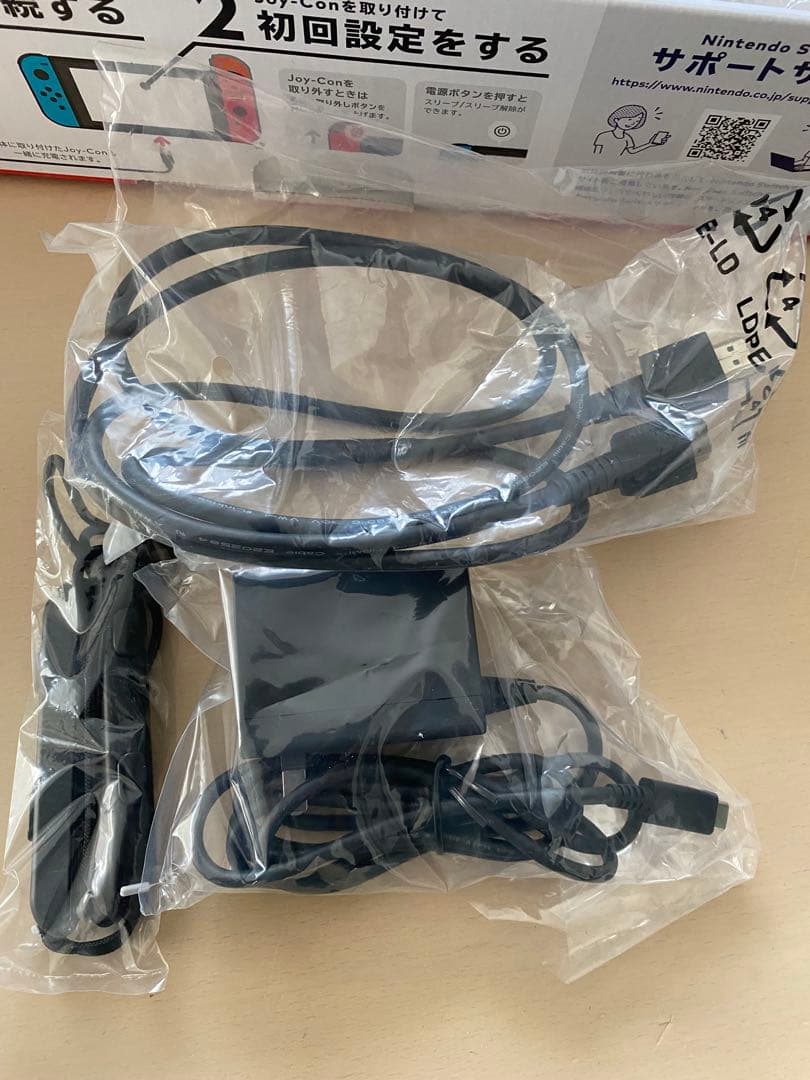 Nintendo switch本体 (付属品全て完備、初期化済)その他もろもろ