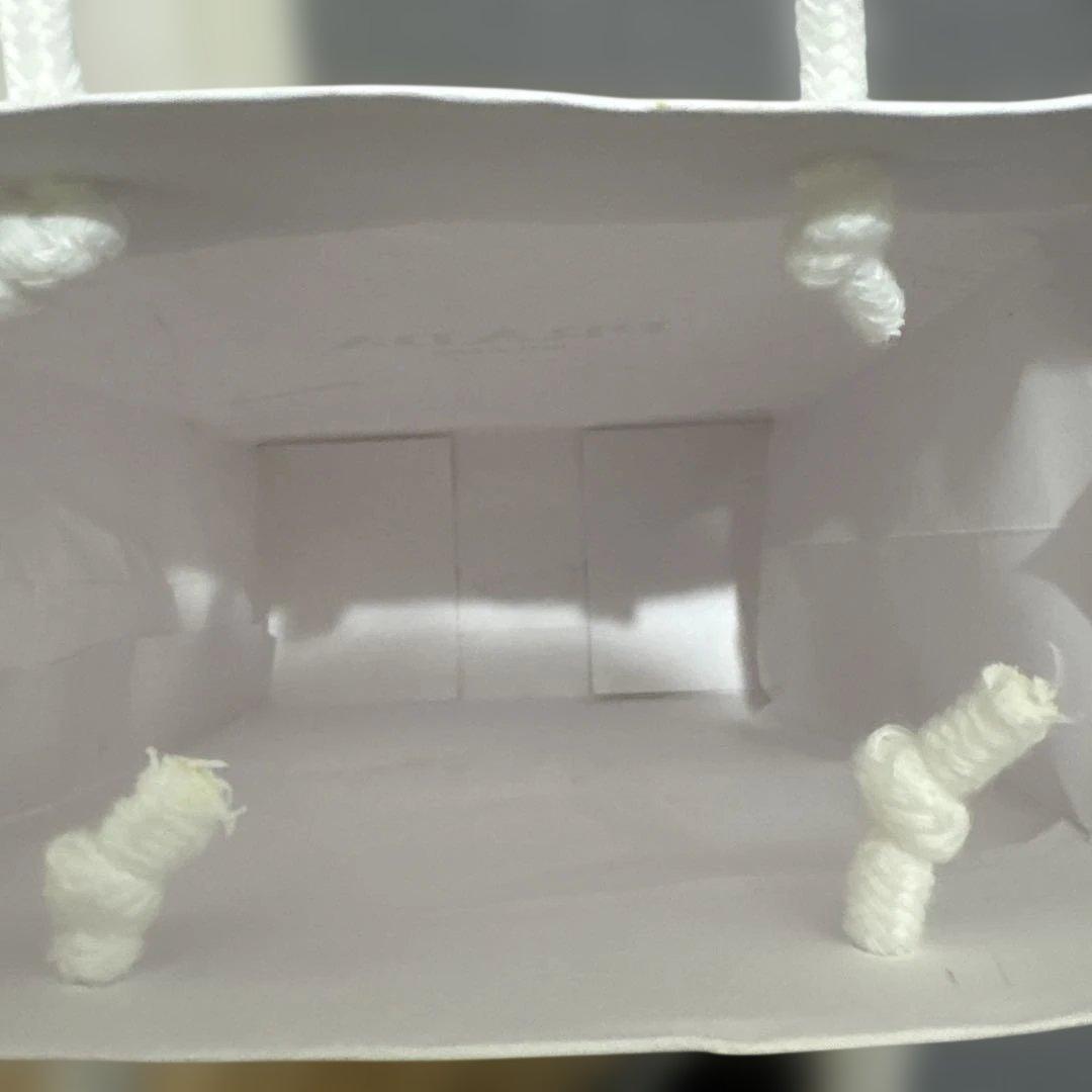 早い者勝ち！！【紙袋・証明書・箱付き】PRADA プラダ折り財布　 ネイビー