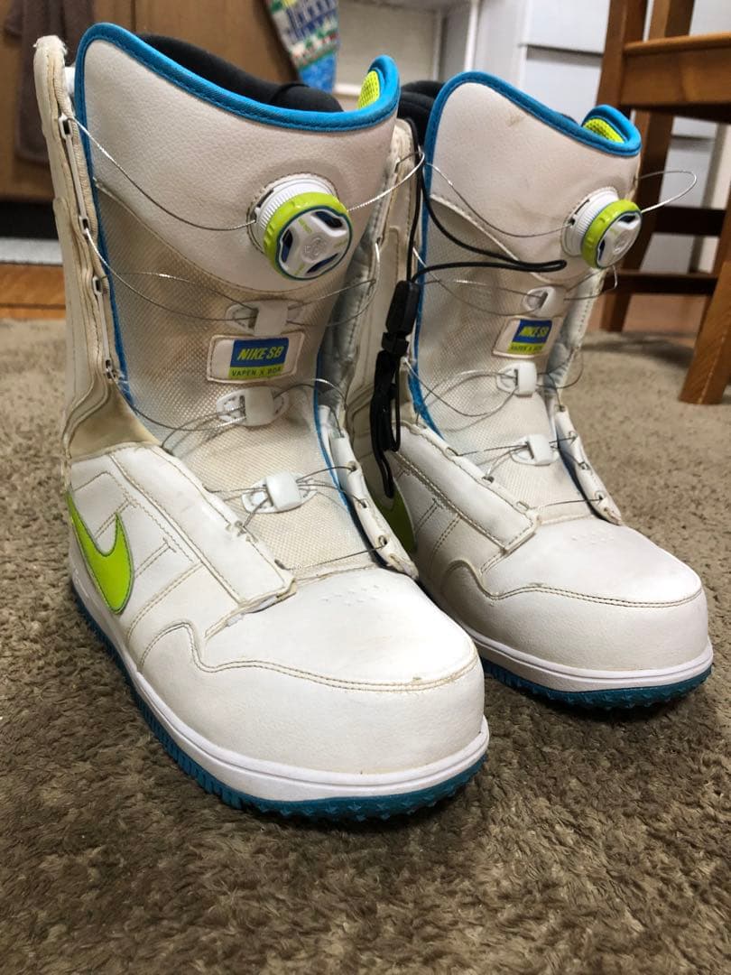 Nike スノーボードブーツ ホワイト/グリーン/ブルー　27センチ　ダイヤル式