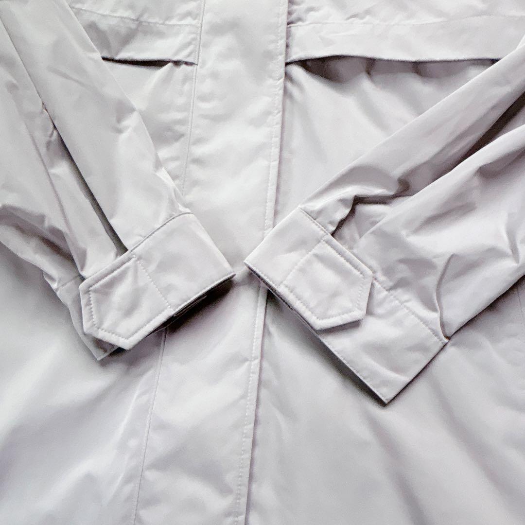 新品タグ付近年✨ICB 撥水加工メモリーストレッチタフタ フーデットコート 24