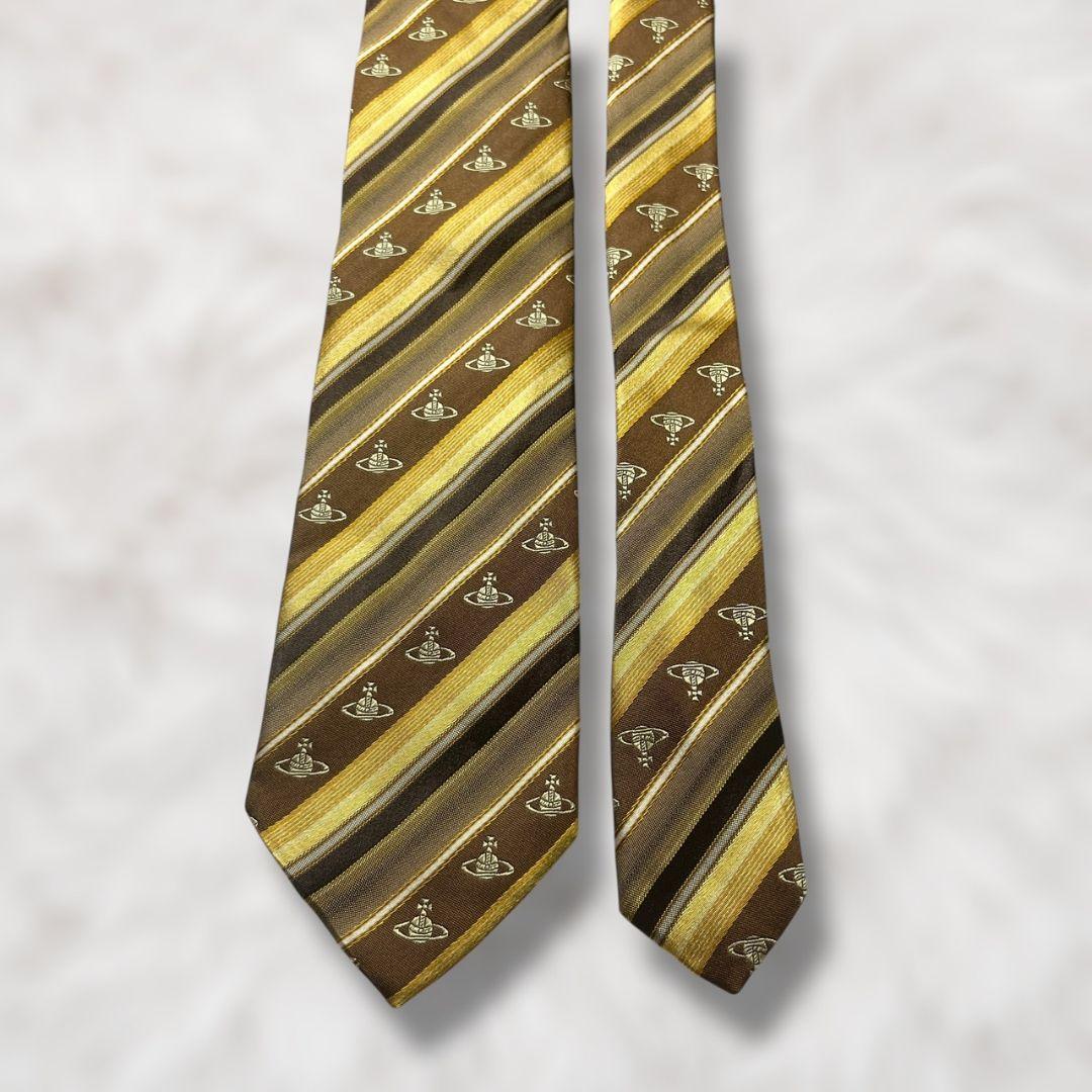 【未使用級✨】ヴィヴィアンウエストウッド ストライプ柄 オーブ入り ゴールド系