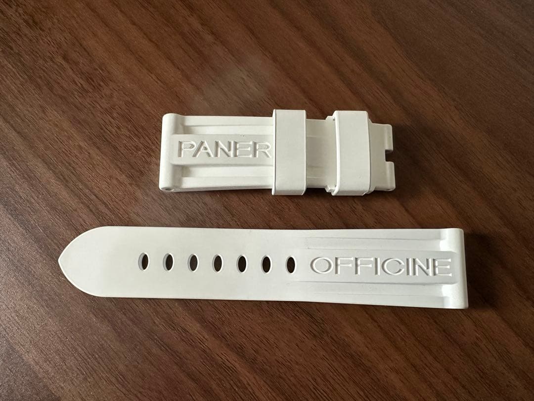 PANERAI OFFICINE ラバーベルト ホワイト　白