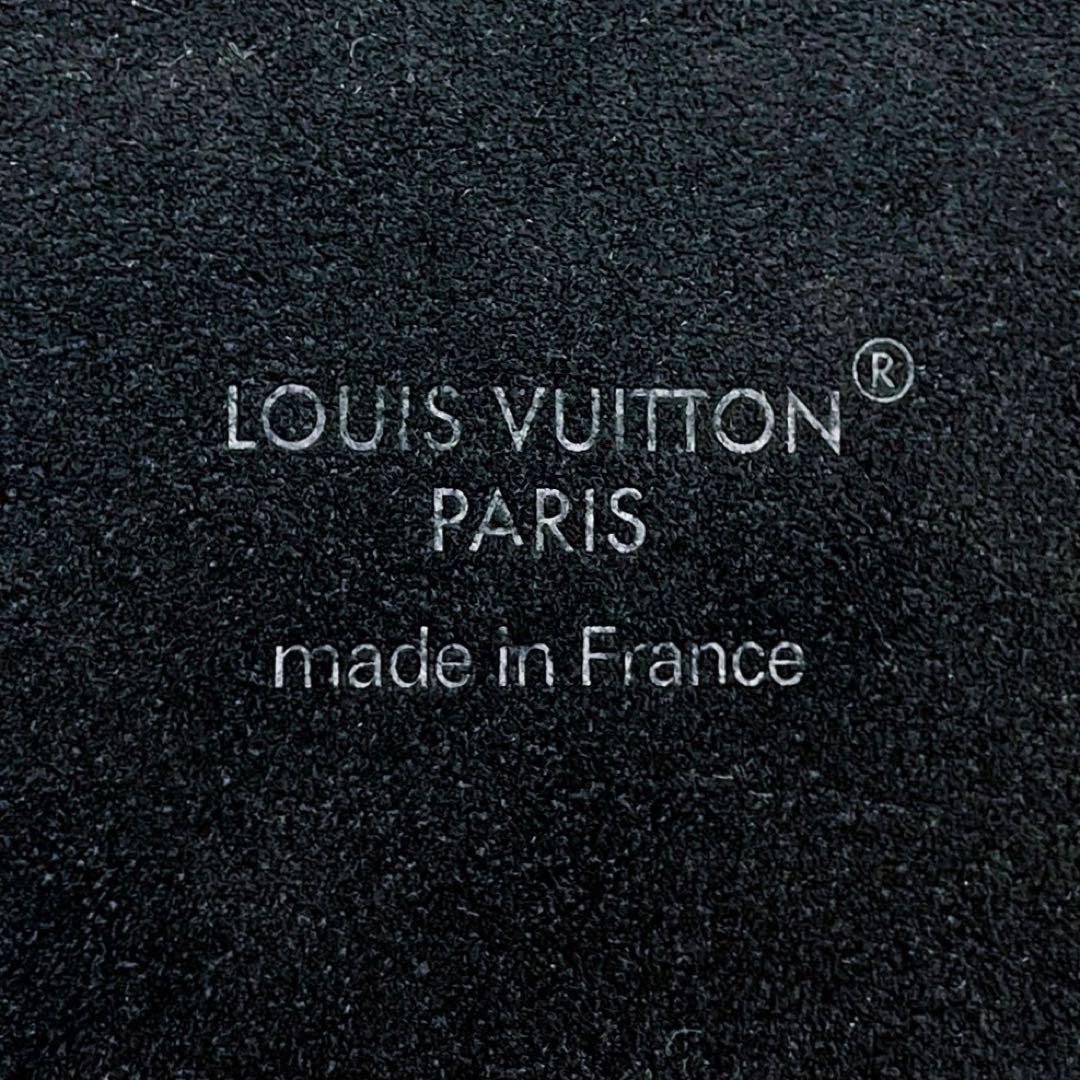 現行ルイヴィトンモノグラム iPhoneバンパー16PRO MAX　M12538