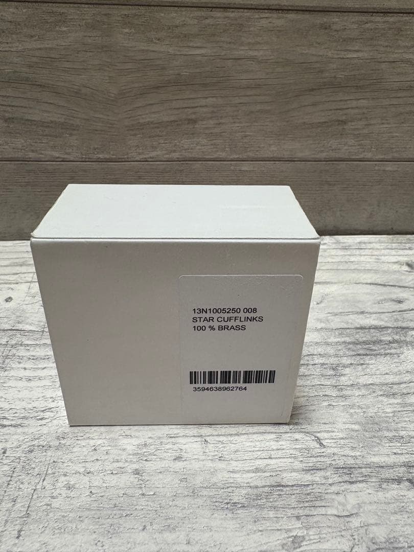 GIVENCHY ジバンシィ　カフスリンク　カブスボタン　スーツ　STAR 美品