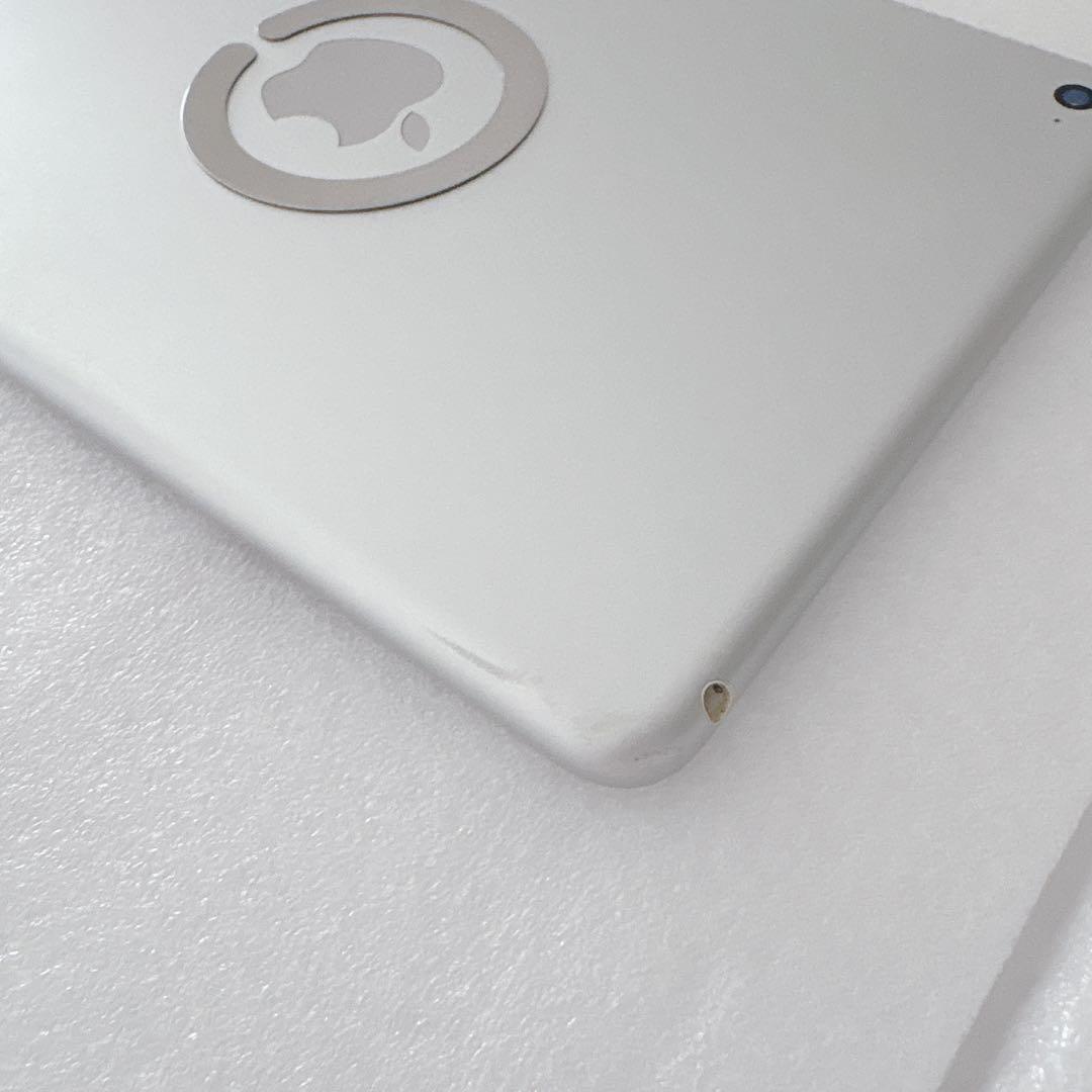 Apple iPad mini 4 Wi-Fiモデル 64GB シルバー