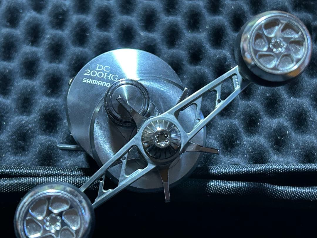 SHIMANO 19 カルカッタコンクエスト DC 200HG