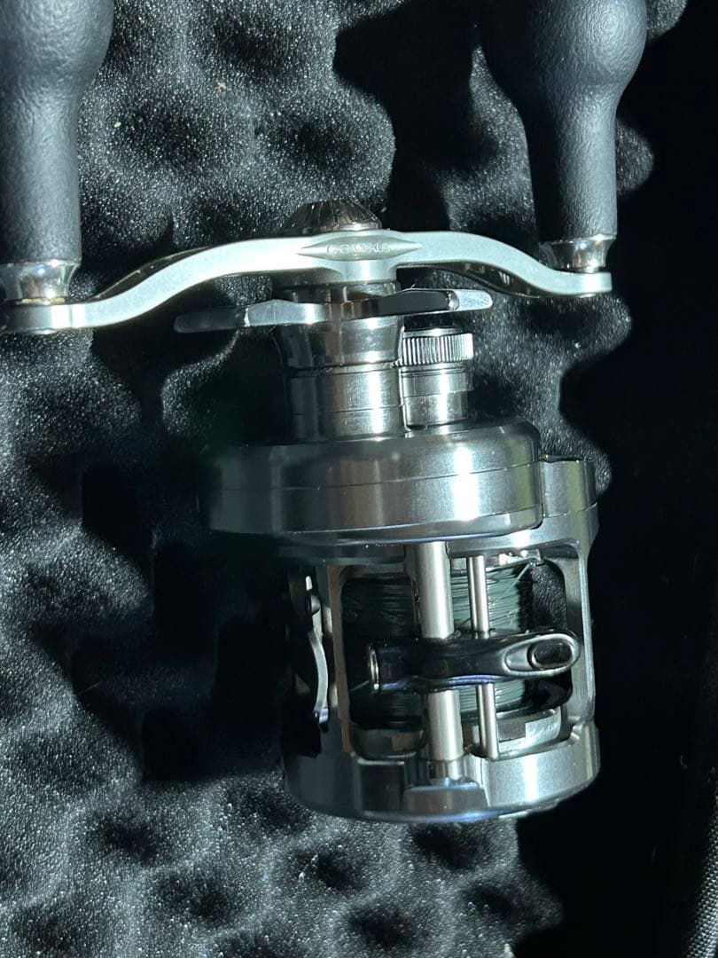 SHIMANO 19 カルカッタコンクエスト DC 200HG